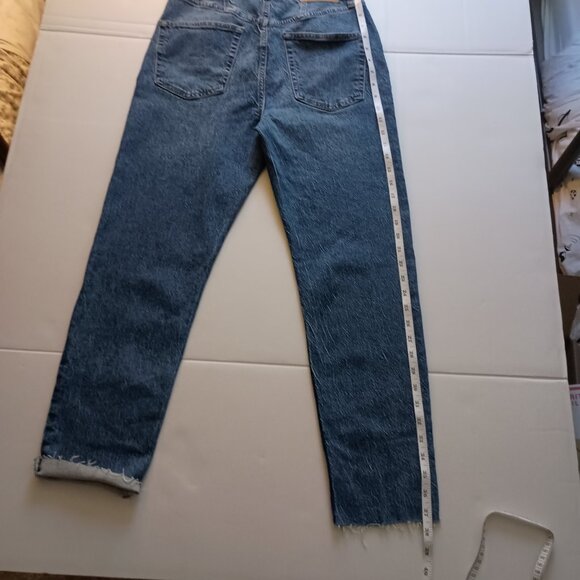 BDG Urban Outfitters High Waist/Slim Leg Medium Wash Denim Jeans Women's W30 NWT - Picture 13 of 15